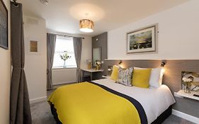 Bijou Romantic Retreat, Whitby Centre